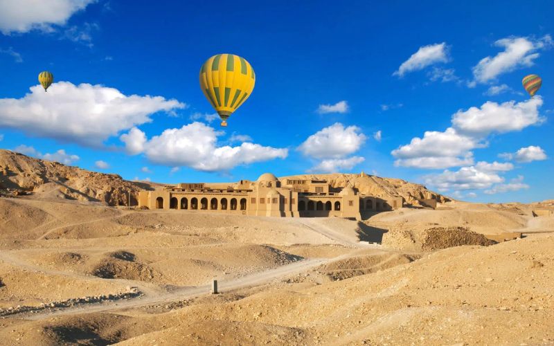 Oplev de skønne pyramider i Giza Egypten